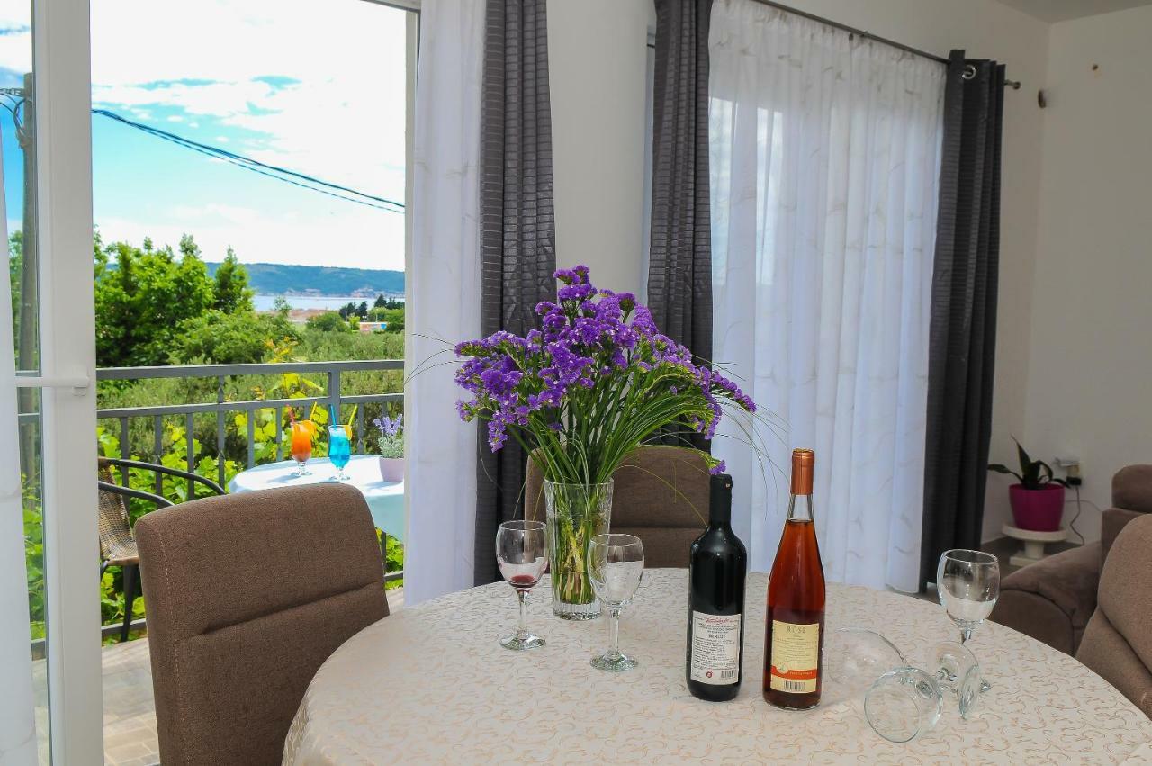 Apartment Petar Каштела Екстер'єр фото